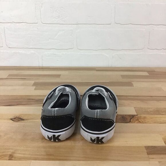 KONKRETE little sneakers size 4 - Picture 2 of 11